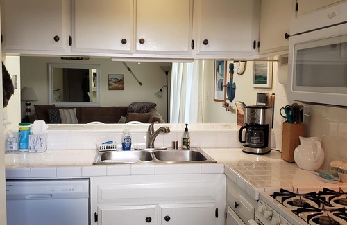 Pierpont Bay Maison | **ENJOY BREATHTAKING VIEWS FROM YOUR PRIVATE DECK FACING TH BEACH**