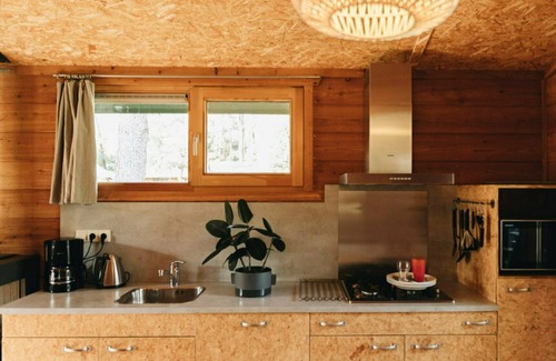 Beerze Cabine | Enjoy camping with the ultimate in glamping comfort!