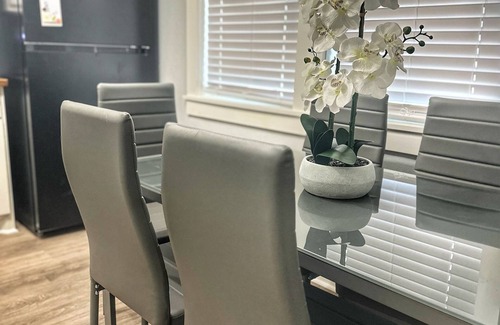 Caddo Heights-South Highlands Maison | "Enjoy Comfort in Every Stay"