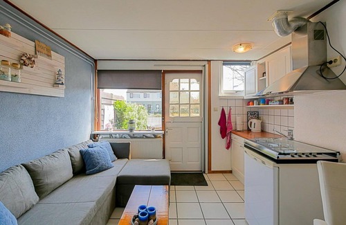 Callantsoog Maison | Enjoy compact and comfortable summer house Petite: a cozy holiday home close to the beach of Callantsoog