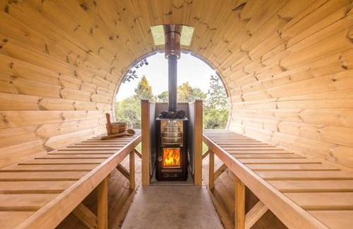 Jablonne v Podjestedi Appartement | ENJOY Cozy Romance Hills Forest Gardens Views Sauna Whirlpool Bath