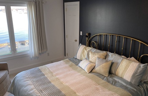 Cove - East Side - Shippan Maison | Enjoy endless harbor activity and waterfront sunsets over NYC skyline