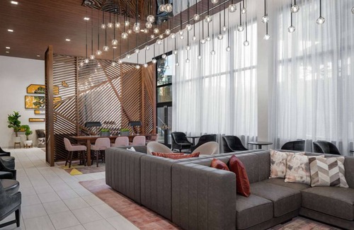 Dunwoody Hôtel | Enjoy Free Breakfast and Bring Your Pet — Close to Malls and Parks