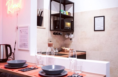 Centro Giano Appartement | Enjoy Giallo: Stunning Studio Apartment in Rome.