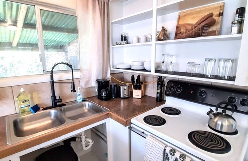 Oakridge Maison | Enjoy Mountain Peak Views from Hot Tub in Uptown Oakridge 2 Bdr