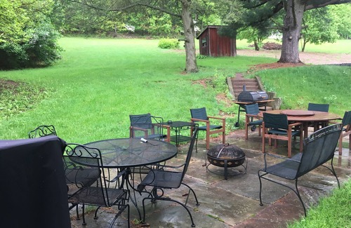 Gowen City Maison | Profitez de notre grande ferme victorienne, montez sur l'AOAA ou visitez Knoebels à quelques minutes