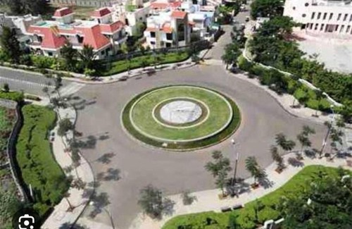 Magarpatta City Appartement | Enjoy Scenic view in mid of Magarpatta city