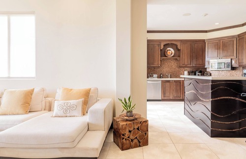 Herradura Appartement | Enjoy Sunsets at Los Sueños Oceanview Condo