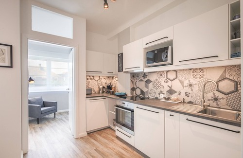 Istvanmezo Appartement | Profitez de la grande terrasse de votre nouvel appartement près du parc de la ville!