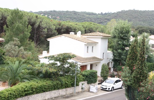 Calonge Villa | Profitez de la paix avec le confort de la maison dans une belle région.