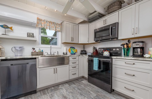 Rehoboth by the Sea Cottage | Récemment rénové, à quelques pas de la plage et des chiens!