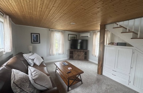Hampton Falls Maison | Enjoy your own home in Hampton Falls!