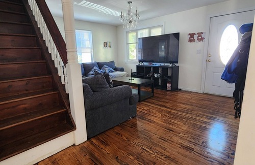 Cranford Maison | Enjoy your stay in a quiet neighborhood Pet friendly