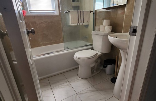 Cranford Maison | Enjoy your stay in a quiet neighborhood Pet friendly