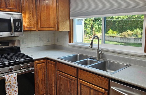 Federal Way Maison | Enjoyable 4-bedroom house in Federal Way nIt has Beutyfull patio for relaxing