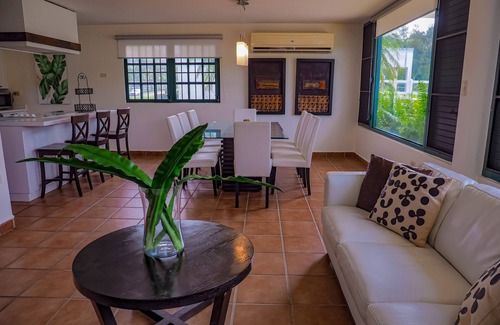 Pitahaya Maison | ♡ Escapade spacieuse et agréable Accueil | Rainforest | Volleyball, Badminton, Football