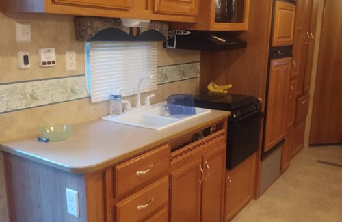 Edmeston Maison | Enjoyable RV with AC in Edmeston