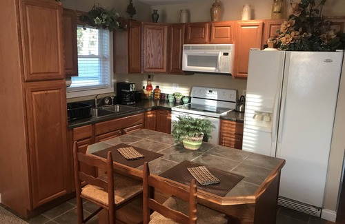 Fleetwood Maison | EnjoyThis Home in the Mountains, 5 min à pied de la rivière, Boone, West Jefferso