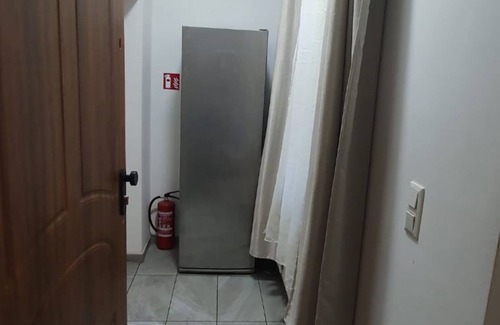 Simmering Appartement | Enkplatz U3 Getaway: Affordable 5-BR Apartment