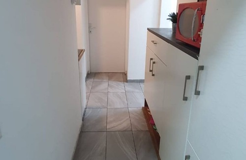 Simmering Appartement | Enkplatz U3 Getaway: Affordable 5-BR Apartment