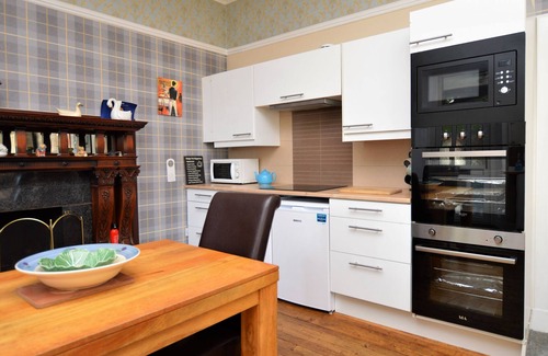 Kilmun Appartement | Enmore Beach House-Luxury Apt à Kirn par Dunoon-5 B / R pour 10 personnes-Pet Friendly