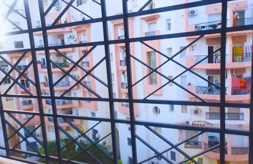 Ennasr Appartement | Ennasr 2 - Jolie S2 avec Internet - Parfait Pour Les familles - Vue panoramique sur la Tunisie - Service Navette