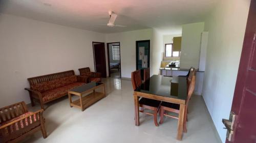 Rani Appartement | Ennckappallil complex Appartments