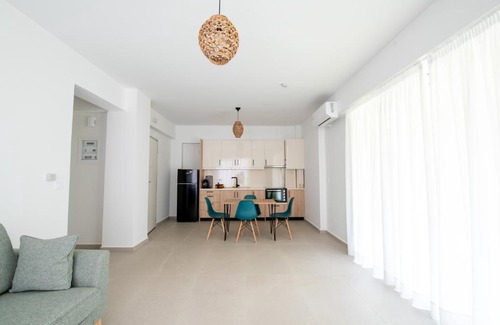 Patras Appartement | Ennea suites-Earth suite