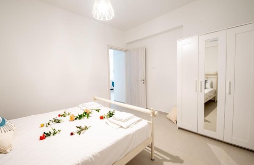 Patras Appartement | Ennea suites-Earth suite