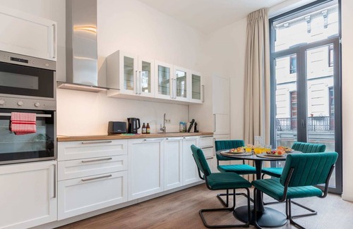 Quartier des Libertes - Vrijheidswijk Appartement | Enseignement II - Two Bedroom Apartment, Sleeps 4