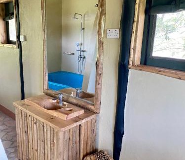 Kasese Hôtel | Enshama Game Lodge and Campsite