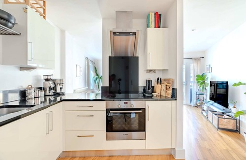 Thornton Appartement | Ensuite, Clapham, Full Kitchen, Self Check-In