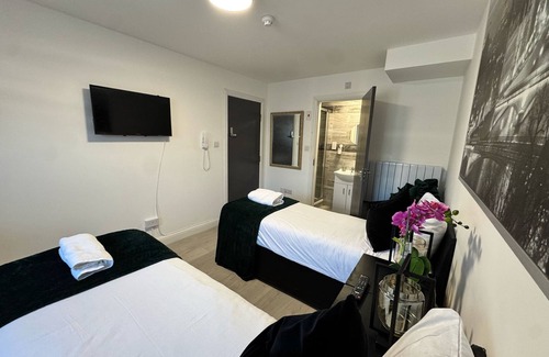 Lower Edmonton Lit Et Petit-Déjeuner | Ensuite Deluxe Room with Shower