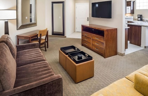 North Scottsdale Hôtel | Ensuring a Very Comfortable & Memorable Stay! Outdoor Pool, Parking!