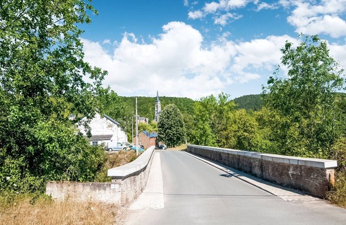 Viroinval Maison | Enticing Holiday Home in Treignes near Forest
