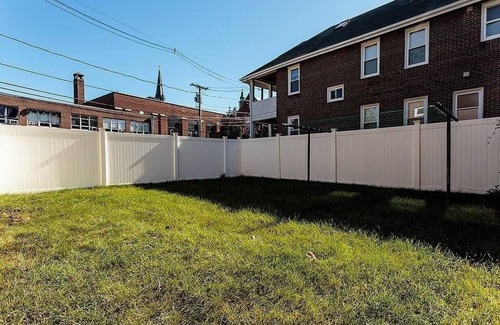 Nonantum Maison | Entire 1BR in Newton AC Parking Walk to Shops