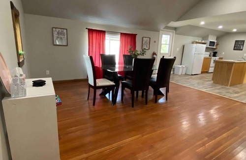 Arkona Maison | ENTIRE 2-BEDROOM TOWNHOUSE ON A RUSTIC FARM, 20 Minutes from GrandBend!