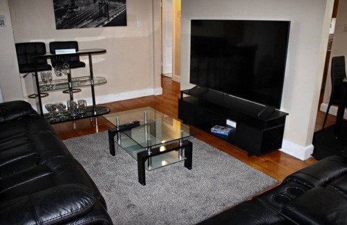 Southern Mattapan Appartement | ENTIRE 2BR APARTMENT IN A NICE QUIET NEIGHBORHOOD!