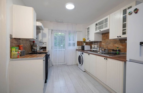The Westside Maison | 4 Beds House Birmingham City Center, 5 Mins to ICC