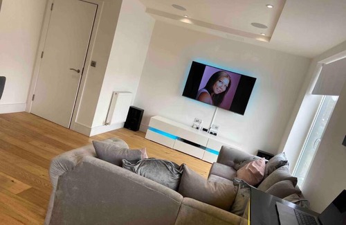 Potters Bar Appartement | Entire Apartment - Amazing Location, Hertfordshire