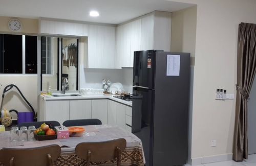 Central District Appartement | Appartement entier, N24-01, Centre commercial Mega Mid Valley, Autoroute Tebrau.