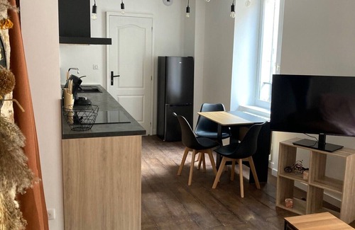 Saint-Amour Appartement | Entire apartment non-smoking. Pets allowed.