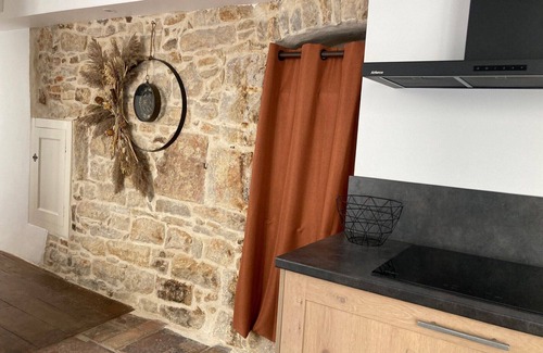 Saint-Amour Appartement | Entire apartment non-smoking. Pets allowed.