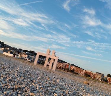 Cote Est Soquence Appartement | Entire apartment with outdoor area