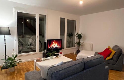 12th Arrondissement Maison | Entire apartment with terrace