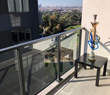 Maribyrnong Appartement | Entire apartment with washer-dryer machine near Footscray