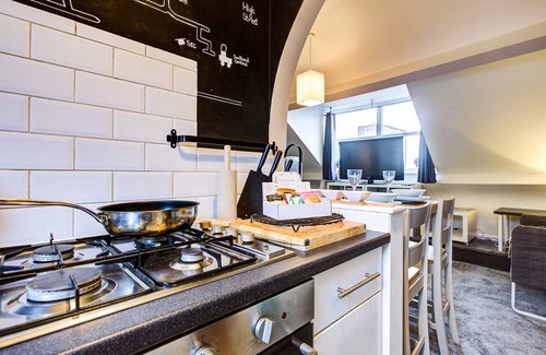 Westcliff-on-Sea Appartement | Entire Artistic Open-Apartment by trains/airport