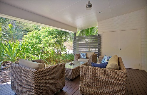 Keswick Island Maison | Entire beach house on Whitsundays Island