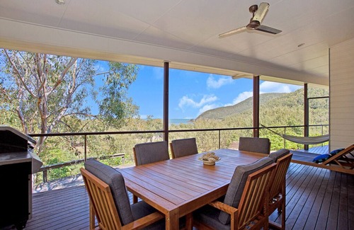 Keswick Island Maison | Entire beach house on Whitsundays Island