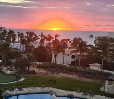 Zona Hotelera Appartement | Entire Beachfront condo in Paradise